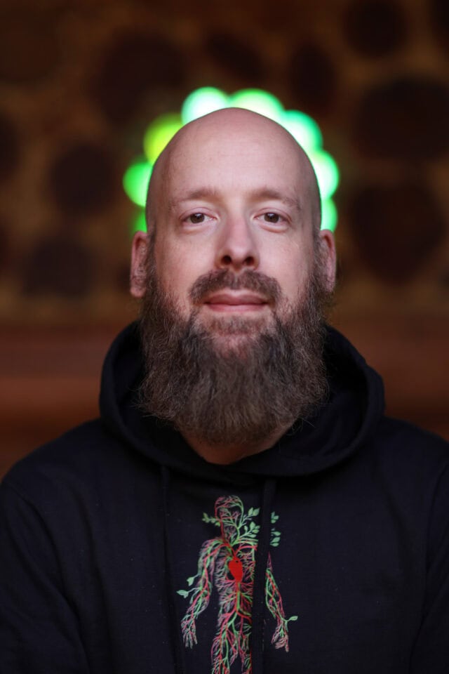 Portrait of John, shot during a meditation retreat © enzo dal verme
